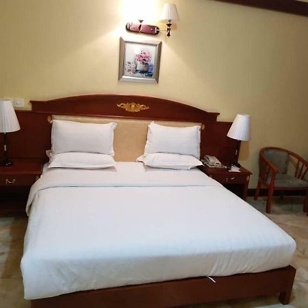 Rising Sun Hotel Dar es Salaam Exterior photo